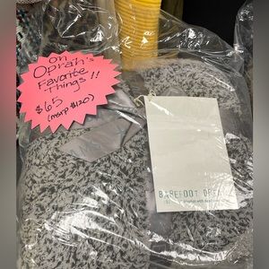 Last one - Barefoot Dreams softest throw ever!Oprah’s favorite things ! $65.